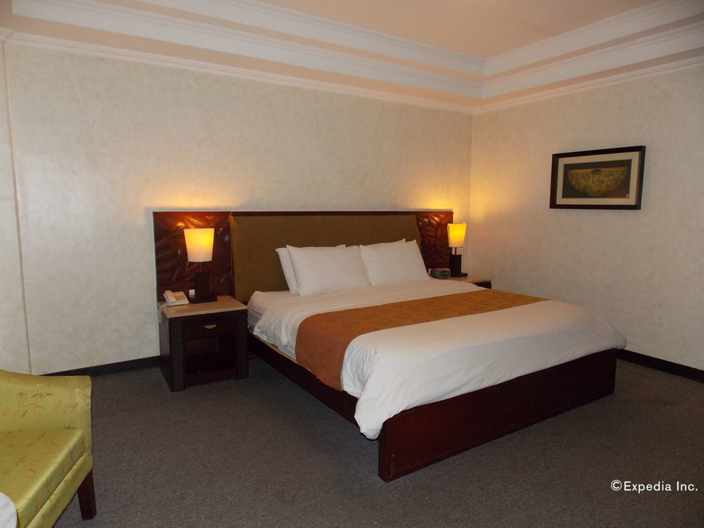 Mo2 Westown Hotel - Mandalagan Bacolod Exterior photo